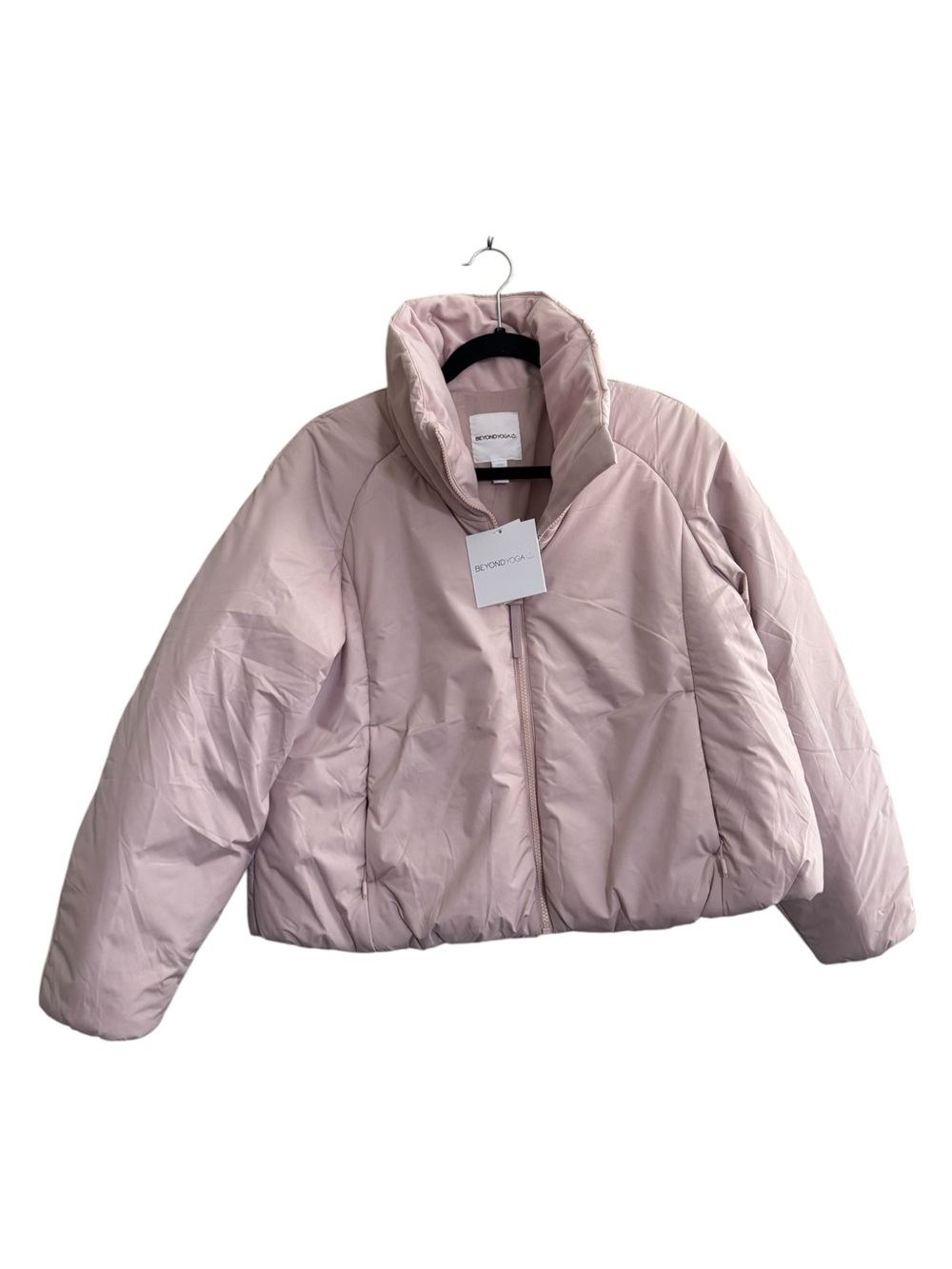 NWT Beyond Yoga Warm Up Cropped Puffer Jacket
Full zip $198 Pale Pink #NE